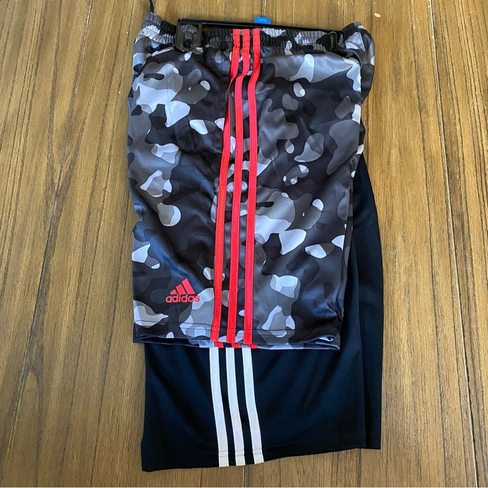 Adidas black white and red sportswear shorts - Picture 4 of 5